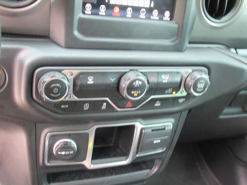 Certified 2023 Jeep Wrangler Sport image 24