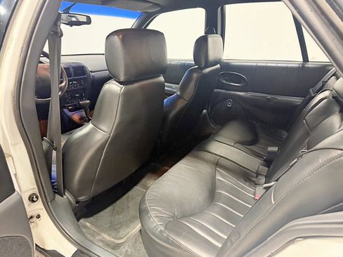 Used 1997 Oldsmobile Cutlass Supreme SL image 28