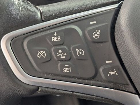 Used 2022 Chevrolet Equinox LT image 16