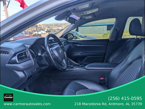 Used 2020 Toyota Camry SE image 7