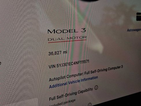 Used 2022 Tesla Model 3 Performance AWD/4WD image 19