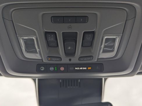 New 2026 GMC Sierra 2500 SLT w/ SLT Convenience Package image 28