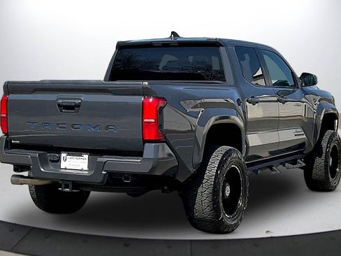 Used 2024 Toyota Tacoma TRD Sport image 9