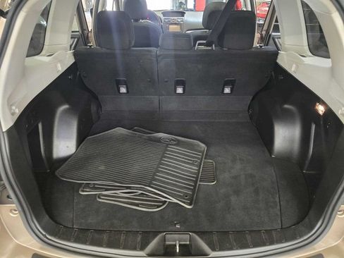 Used 2014 Subaru Forester 2.5i Premium AWD/4WD image 12