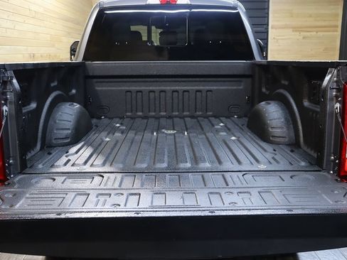 Used 2024 Ford F250 XLT w/ Black Appearance Package AWD/4WD image 32