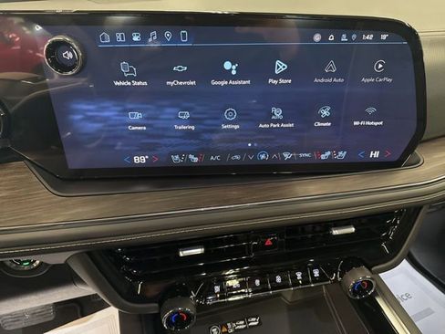 New 2026 Chevrolet Tahoe Premier w/ Sun And Tow Package AWD/4WD image 15