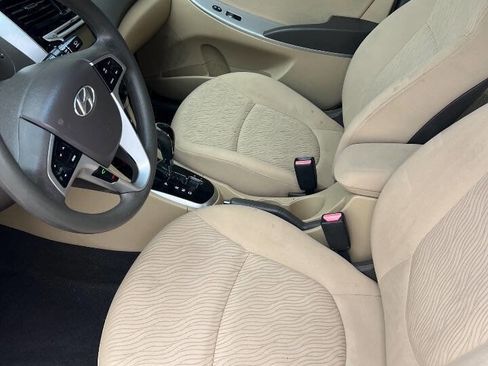 Used 2012 Hyundai Accent GLS w/ Premium Pkg 3 FWD image 8