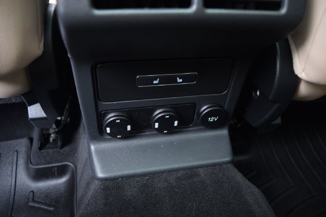 Used 2018 Jaguar F-PACE Premium AWD/4WD image 18