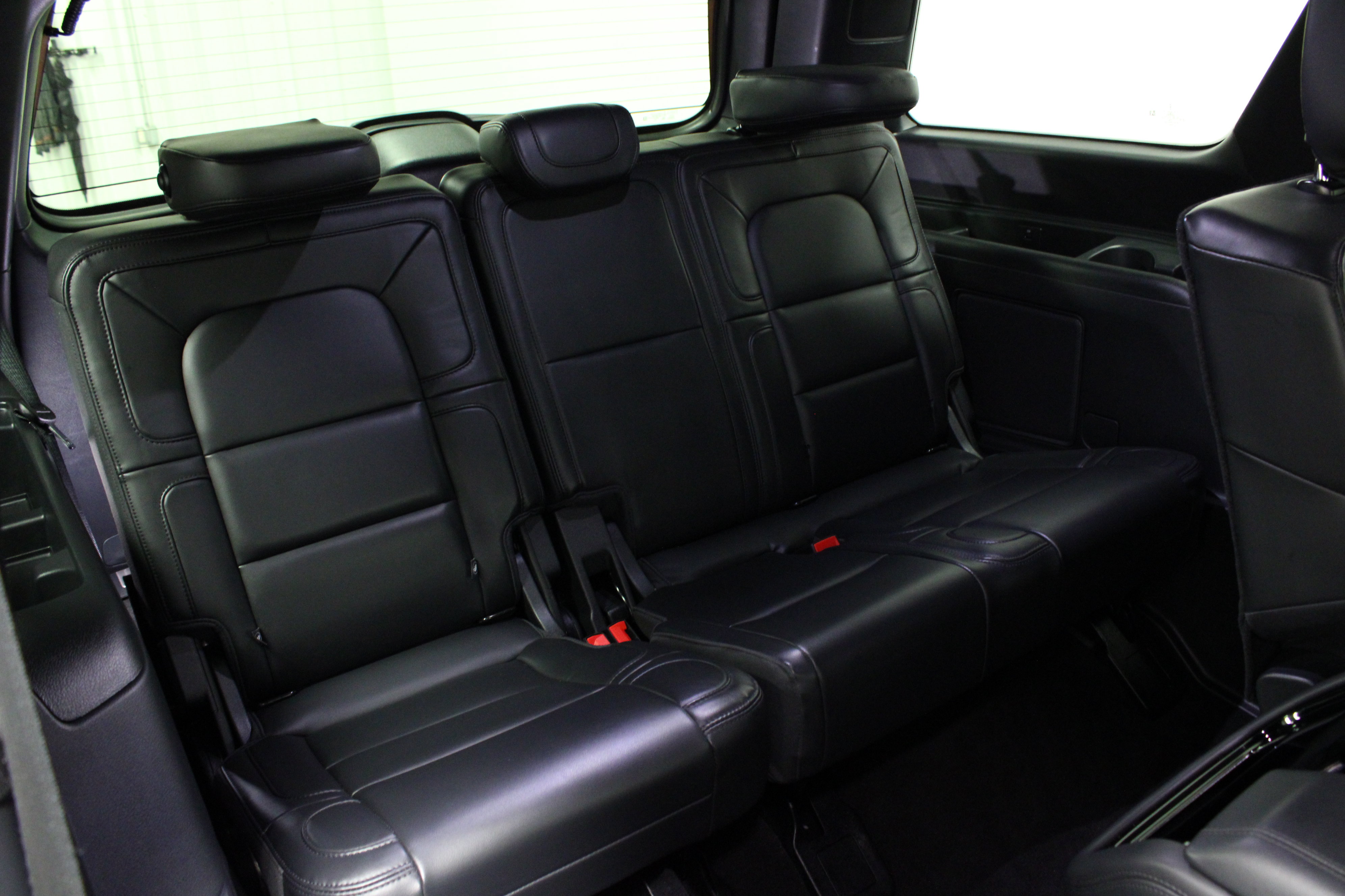 Used 2024 Lincoln Navigator Reserve AWD/4WD image 18