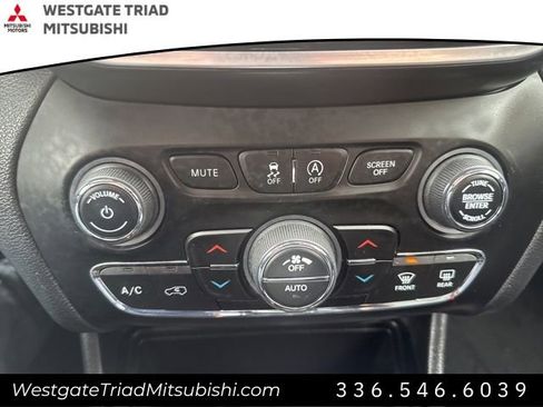 Used 2020 Jeep Cherokee Limited image 20