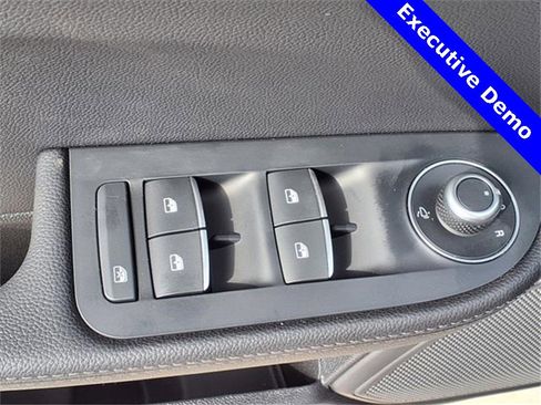 New 2025 Alfa Romeo Giulia Veloce w/ Veloce Package Rwd image 19