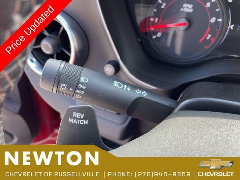 Used 2021 Chevrolet Camaro SS RWD image 13