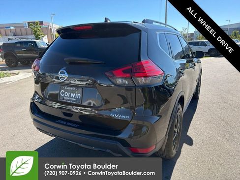 Used 2017 Nissan Rogue SV AWD/4WD image 6