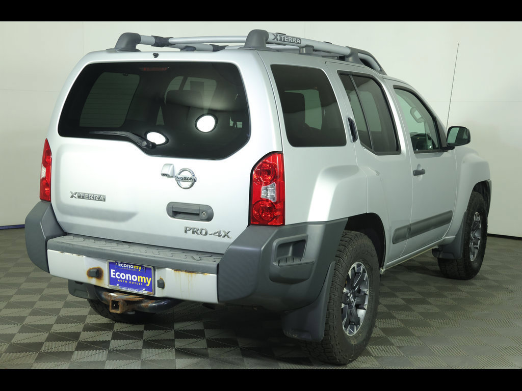 Used 2015 Nissan Xterra PRO-4X AWD/4WD image 8