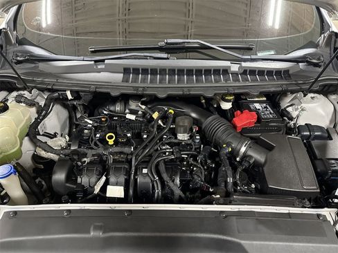 Used 2020 Ford Edge SEL image 24