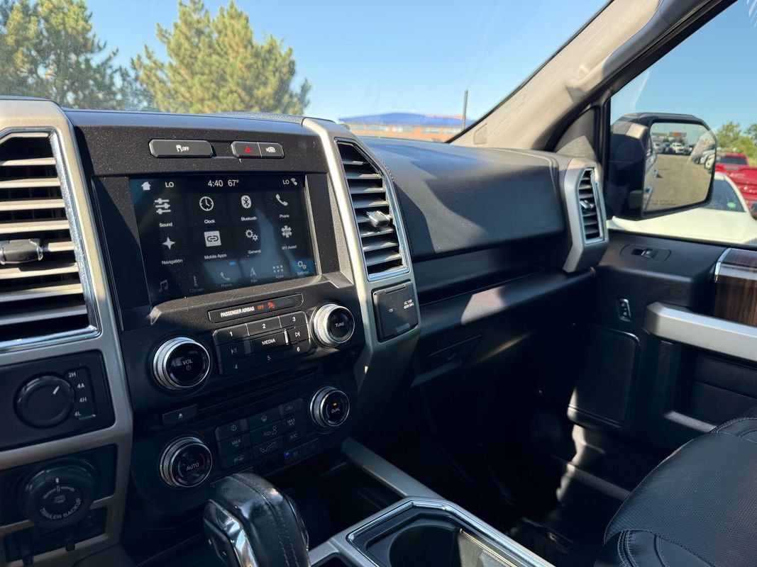 Used 2016 Ford F150 Lariat w/ Equipment Group 502A Luxury AWD/4WD image 31