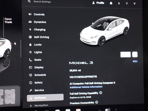 Used 2023 Tesla Model 3 Standard Range RWD image 28