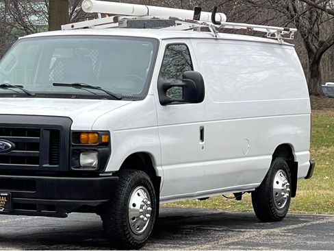Used 2013 Ford E-150 and Econoline 150 RWD image 16