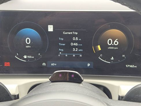Used 2025 Hyundai Tucson SEL FWD image 12
