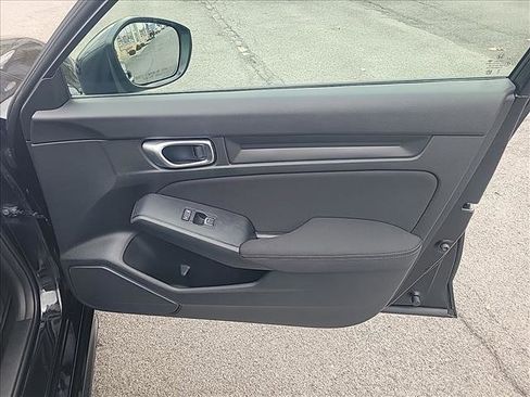 Used 2025 Honda Civic Sport image 26
