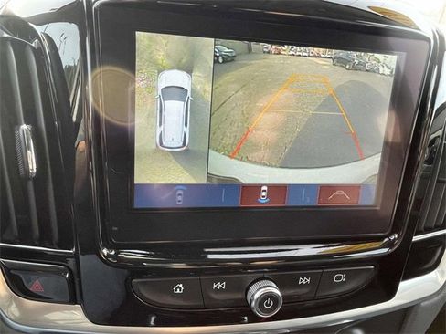 Certified 2019 Chevrolet Traverse LT w/ LT Premium Package image 20