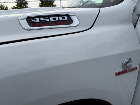 Used 2021 RAM 3500 Big Horn image 28