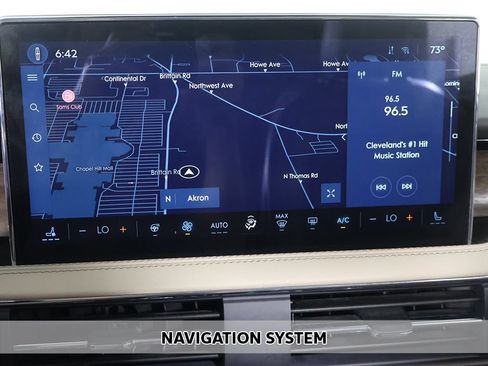 Used 2023 Lincoln Corsair Reserve w/ Equipment Group 201A FWD image 3
