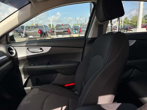 Used 2024 Kia Forte LXS FWD image 22