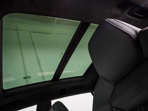 Used 2021 Audi SQ8 Prestige w/ Prestige Package image 8