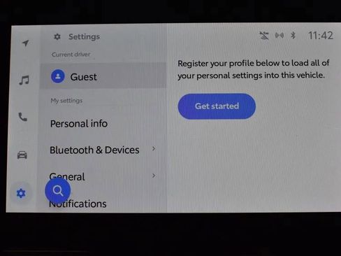 Used 2025 Toyota Corolla LE image 30