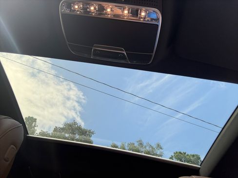 Used 2017 Mercedes-Benz S 550 Sedan image 39