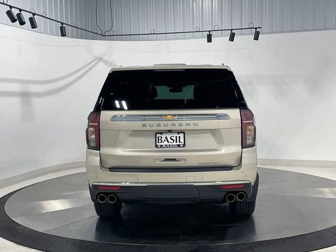 Used 2023 Chevrolet Suburban Premier AWD/4WD image 12