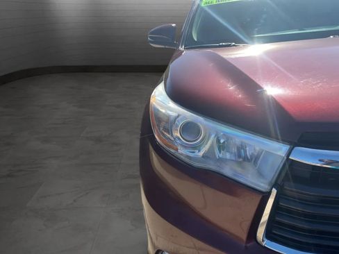 Used 2016 Toyota Highlander Plus AWD/4WD image 28