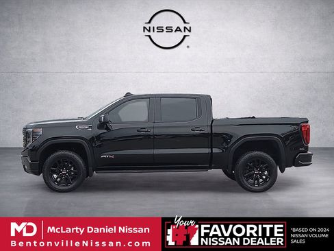 Used 2025 GMC Sierra 1500 AT4 w/ AT4 Premium Package AWD/4WD image 3