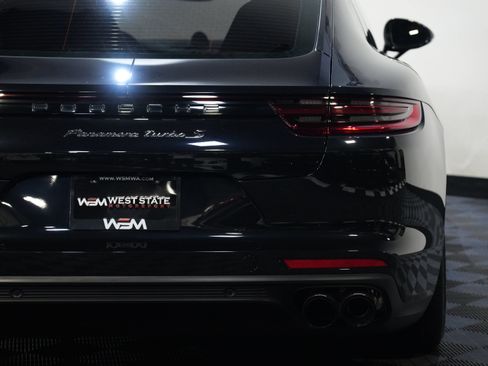 Used 2017 Porsche Panamera Turbo w/ Carbon Fiber Interior Package AWD/4WD image 18