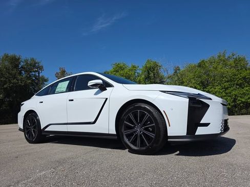 New 2026 Lexus ES 350h w/ Cold Area Package FWD image 1