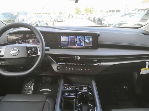 New 2026 Nissan Murano SV AWD/4WD image 14