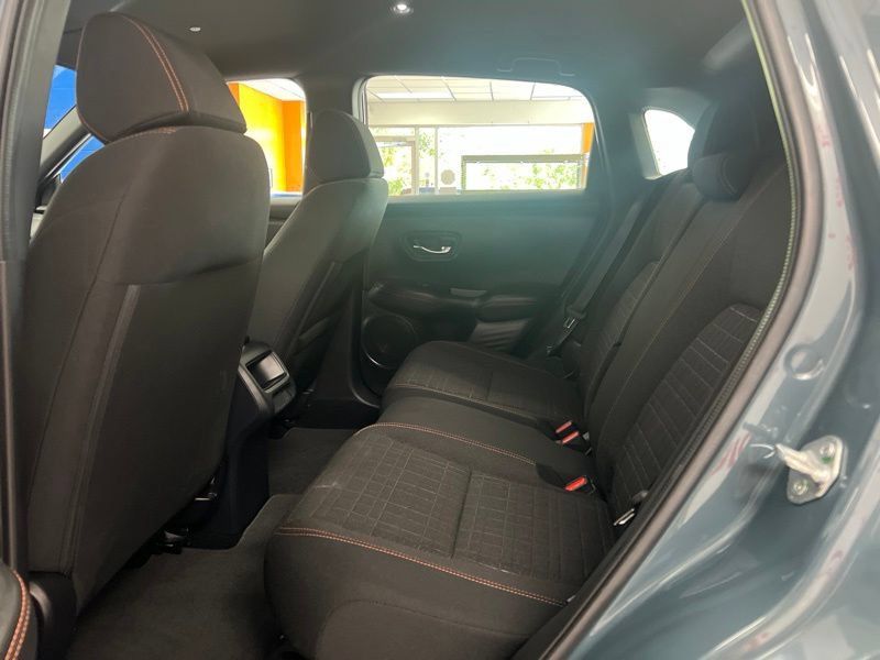 Used 2025 Honda HR-V Sport image 15