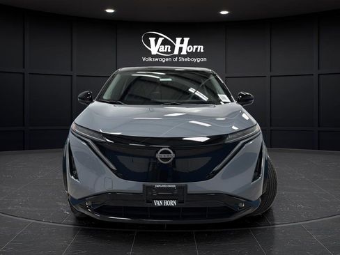 Used 2025 Nissan Ariya Platinum AWD/4WD image 2