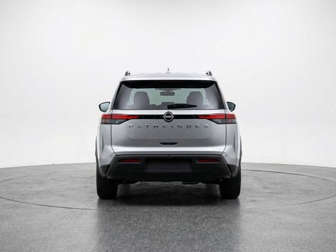 Used 2025 Nissan Pathfinder SV FWD image 7
