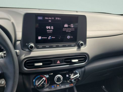 Certified 2023 Hyundai Kona SE image 15