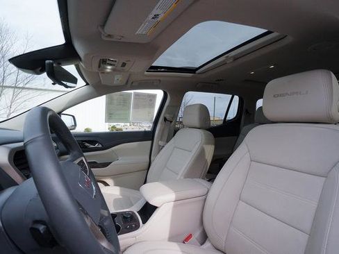 Used 2023 GMC Acadia Denali w/ Denali Ultimate Package image 26