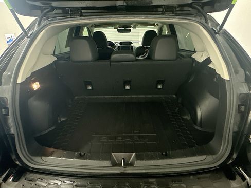 Used 2019 Subaru Crosstrek 2.0i Limited w/ Moonroof Package w/Navigation image 31