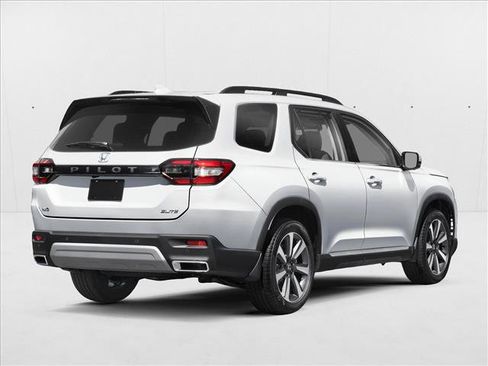 New 2025 Honda Pilot Elite image 2