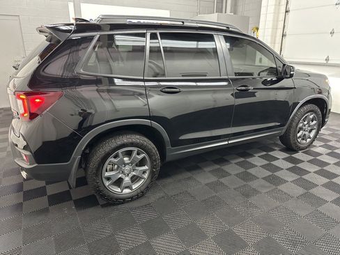 Used 2025 Honda Passport TrailSport image 10