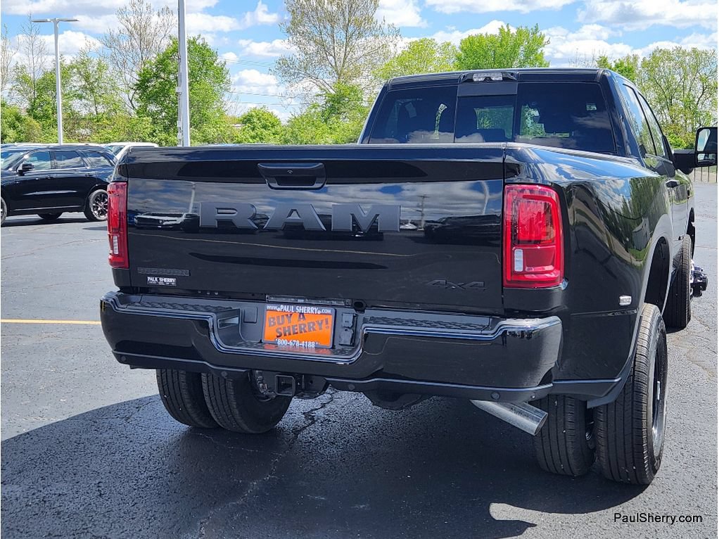 New 2026 RAM 3500 Big Horn AWD/4WD image 10