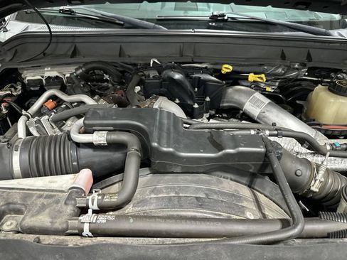Used 2016 Ford F250 Lariat w/ Lariat Ultimate Package AWD/4WD image 22