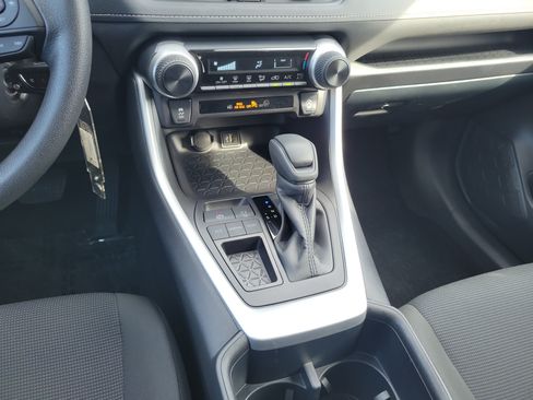 Certified 2025 Toyota RAV4 LE FWD image 19