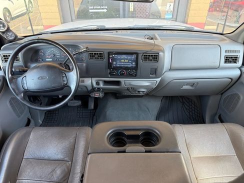 Used 2002 Ford F350 2WD Crew Cab DRW Super Duty image 28