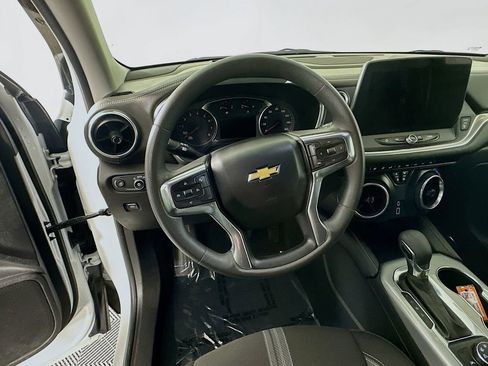Used 2023 Chevrolet Blazer LT FWD image 16
